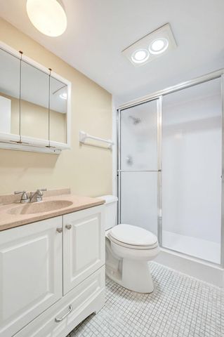 9460 Poinciana Place 203, Davie, FL 33324