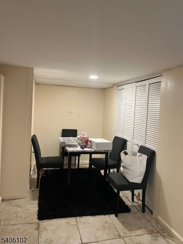 8 Zabriskie St, Haledon Boro, NJ 07508