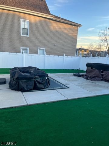 8 Zabriskie St, Haledon Boro, NJ 07508