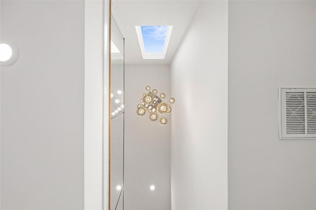 3807 Noah Street W, Houston, TX 77021