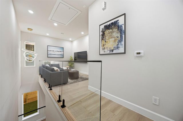 3807 Noah Street W, Houston, TX 77021