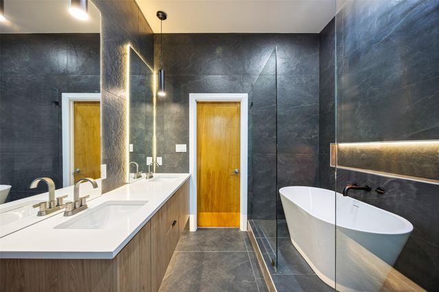 3807 Noah Street W, Houston, TX 77021