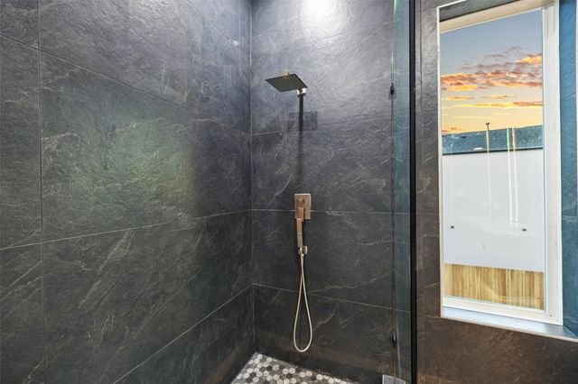 3807 Noah Street W, Houston, TX 77021