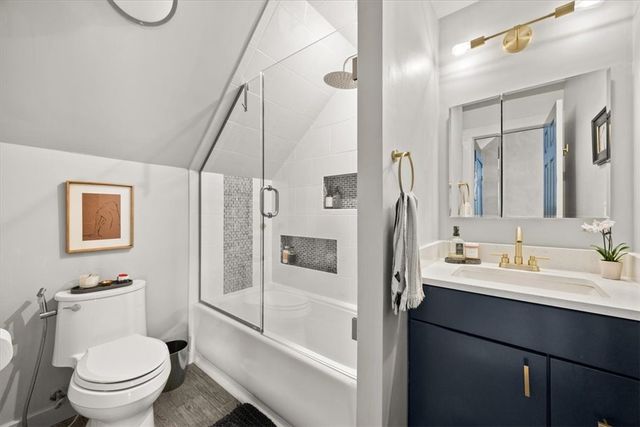 10 East Street 13, Providence, RI 02906