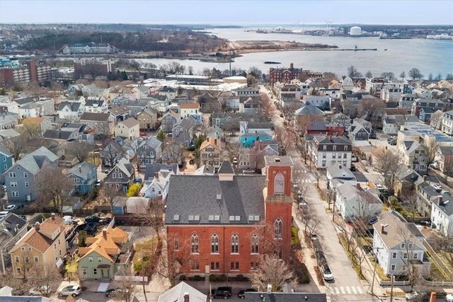 10 East Street 13, Providence, RI 02906