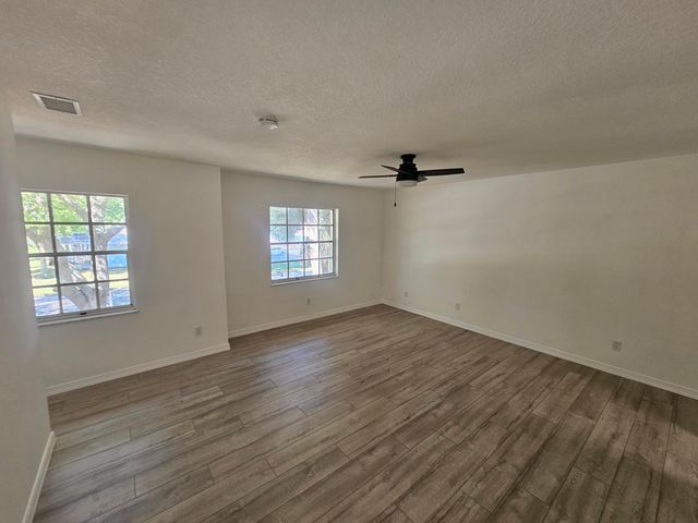 1406 36th Avenue, Vero Beach, FL 32960