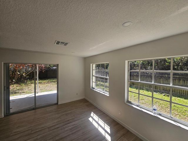 1406 36th Avenue, Vero Beach, FL 32960