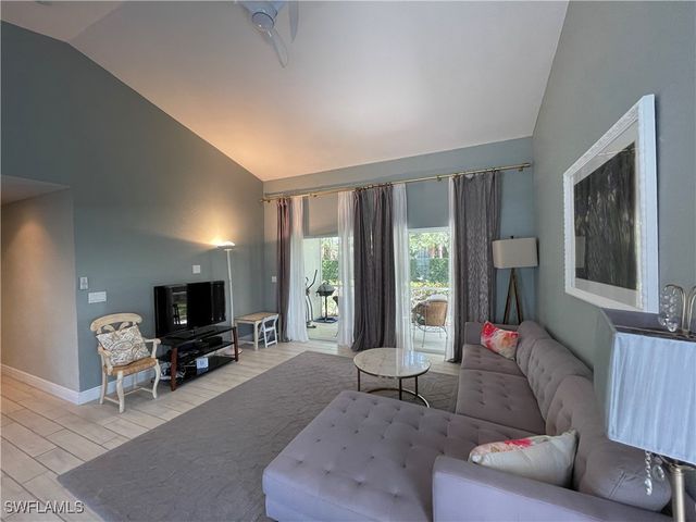 1130 Partridge CIR 102, Naples, FL 34104