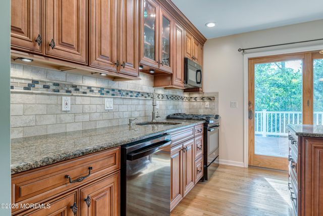 545 River Terrace, Toms River, NJ 08755