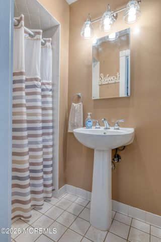 545 River Terrace, Toms River, NJ 08755