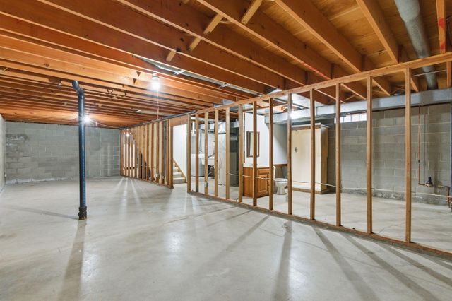 688 Birch Lane S, Shoreview, MN 55126