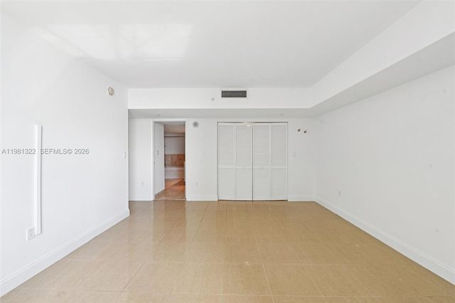 1800 N Bayshore Dr 2811, Miami, FL 33132