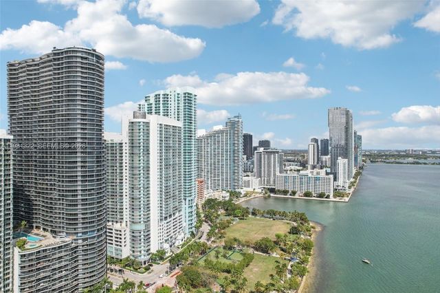 1800 N Bayshore Dr 2811, Miami, FL 33132