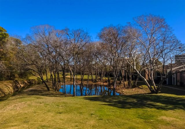 851 Threadneedle Street 303, Houston, TX 77079