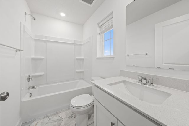 21725 Lilac Drive, Farmington, MN 55024