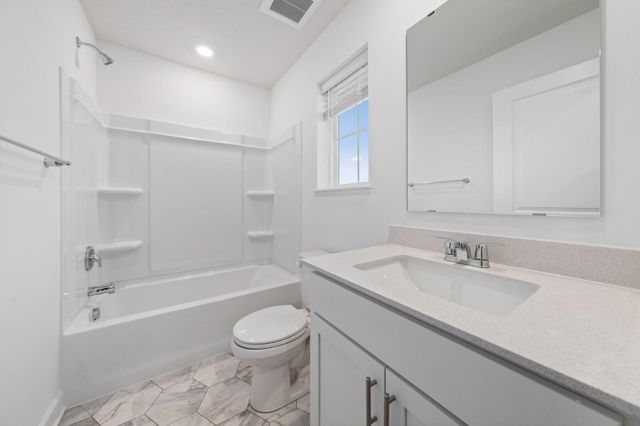 21725 Lilac Drive, Farmington, MN 55024