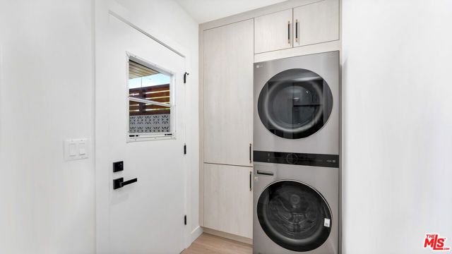 6763 Case Avenue, North Hollywood (los Angeles), CA 91606