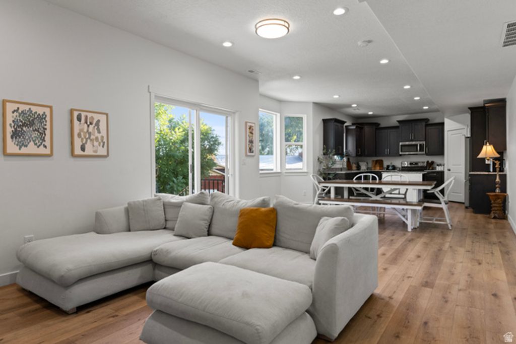 740 N 175 E, Harrisville, UT 84404