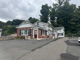 160 Farmington Avenue, Bristol, CT 06010