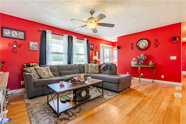 5201 12th Street NE, East Canton, OH 44730