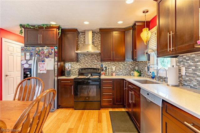 5201 12th Street NE, East Canton, OH 44730