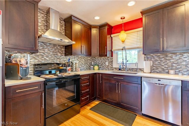 5201 12th Street NE, East Canton, OH 44730
