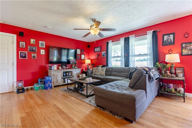 5201 12th Street NE, East Canton, OH 44730