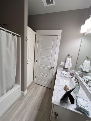 1817 Janie Francis Lane, Russellville, AR 72801