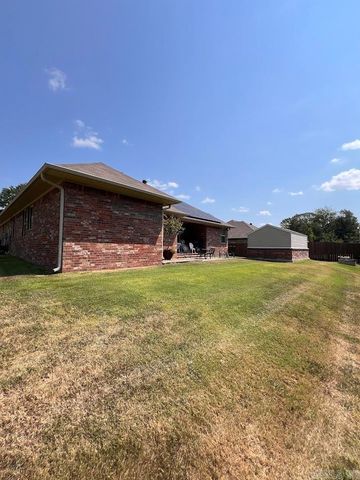 1817 Janie Francis Lane, Russellville, AR 72801