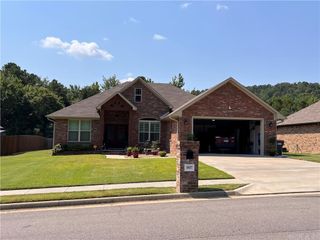 1817 Janie Francis Lane, Russellville, AR 72801