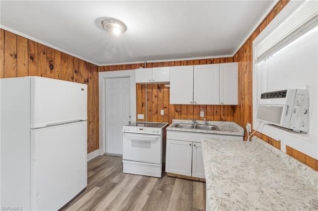 3318 Thomas ST, Fort Myers, FL 33916