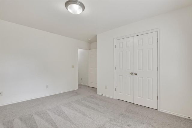 2038 Tall Grass Circle, Edmond, OK 73012