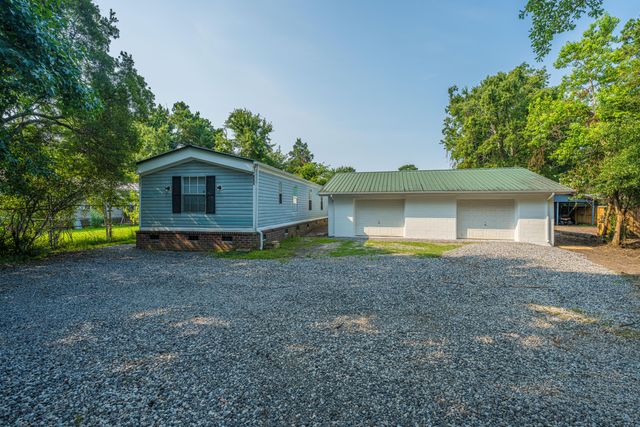 2155 Poinsettia Avenue, Summerville, SC 29486