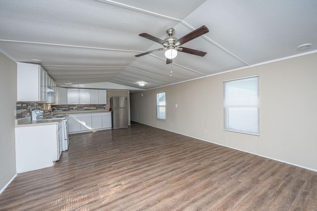 2155 Poinsettia Avenue, Summerville, SC 29486