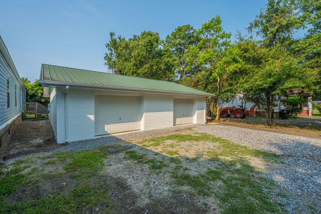 2155 Poinsettia Avenue, Summerville, SC 29486