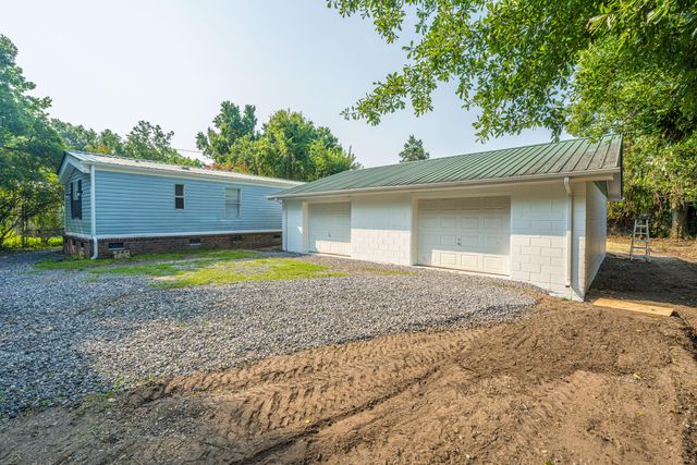 2155 Poinsettia Avenue, Summerville, SC 29486