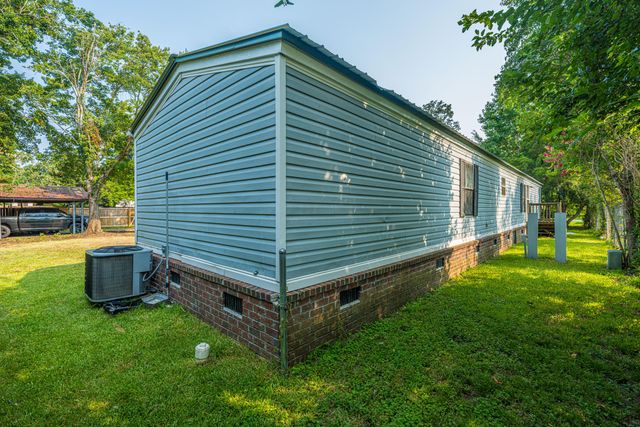 2155 Poinsettia Avenue, Summerville, SC 29486