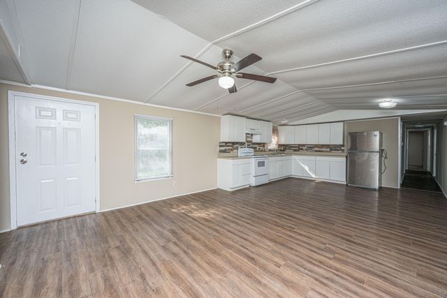 2155 Poinsettia Avenue, Summerville, SC 29486