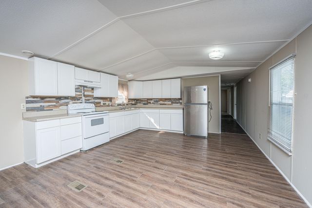 2155 Poinsettia Avenue, Summerville, SC 29486