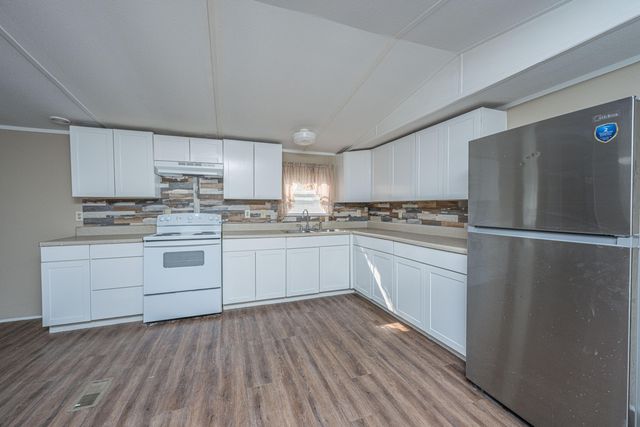 2155 Poinsettia Avenue, Summerville, SC 29486