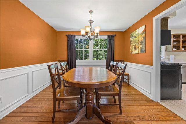 32 Autumn Oak Cir, Penfield, NY 14526