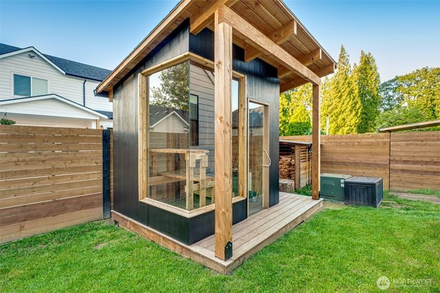 750 Washington Street, Woodland, WA 98674