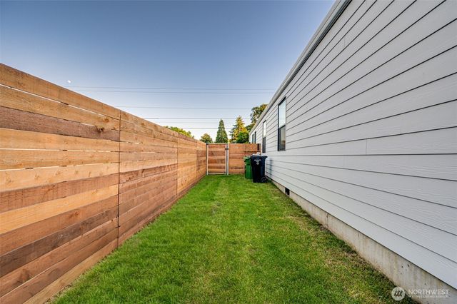 750 Washington Street, Woodland, WA 98674