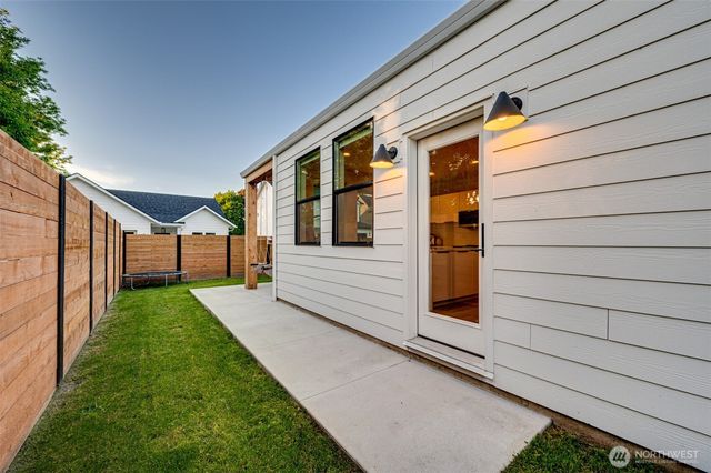 750 Washington Street, Woodland, WA 98674