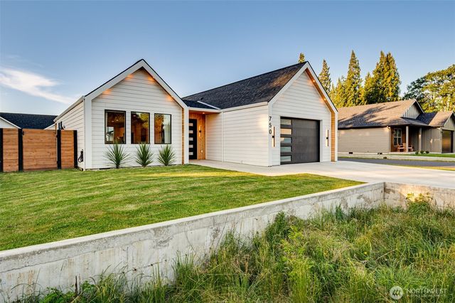 750 Washington Street, Woodland, WA 98674