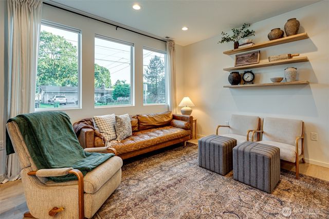 750 Washington Street, Woodland, WA 98674