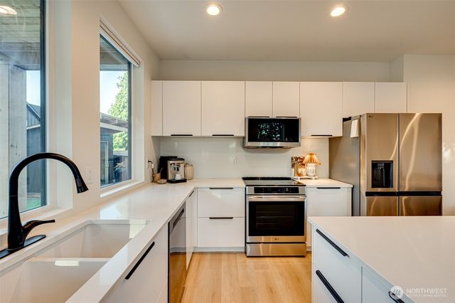 750 Washington Street, Woodland, WA 98674
