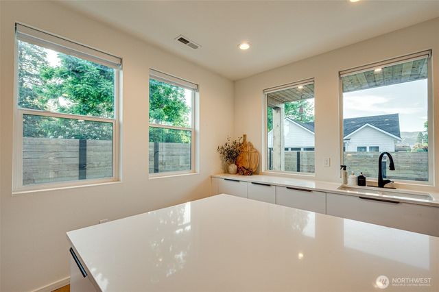 750 Washington Street, Woodland, WA 98674