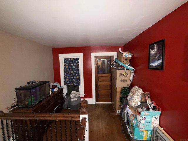 512 1st AVE NE, Oelwein, IA 50662