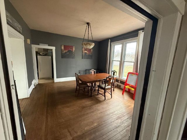 512 1st AVE NE, Oelwein, IA 50662